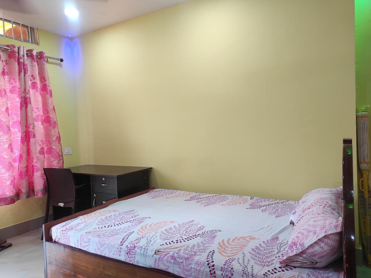 Hotel Sk Lodge Near Guwahati Airport エクステリア 写真