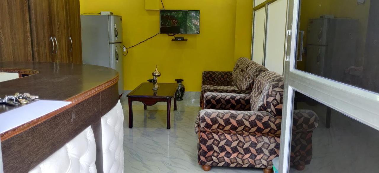 Hotel Sk Lodge Near Guwahati Airport エクステリア 写真